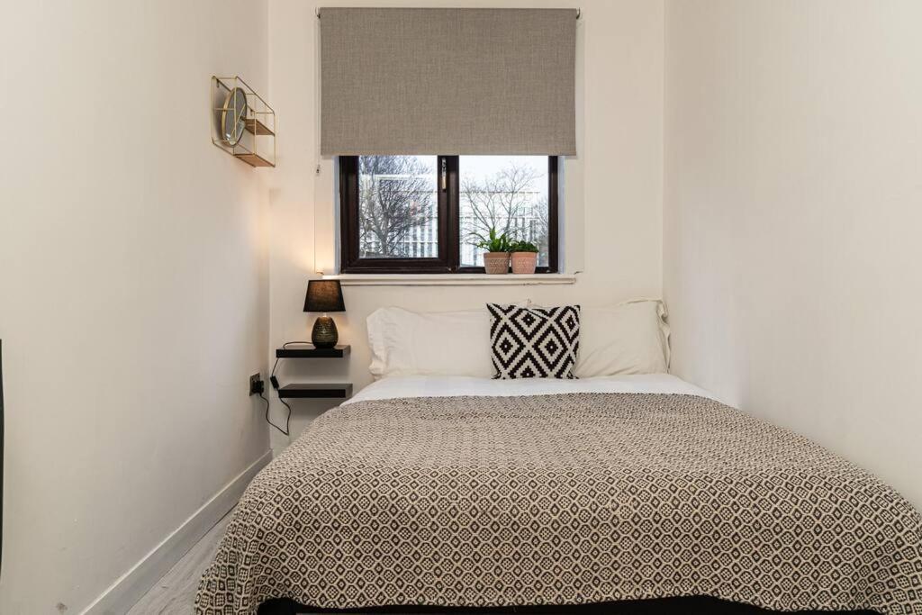 Stylish City Pad With Free Private Parking 글라스고 외부 사진